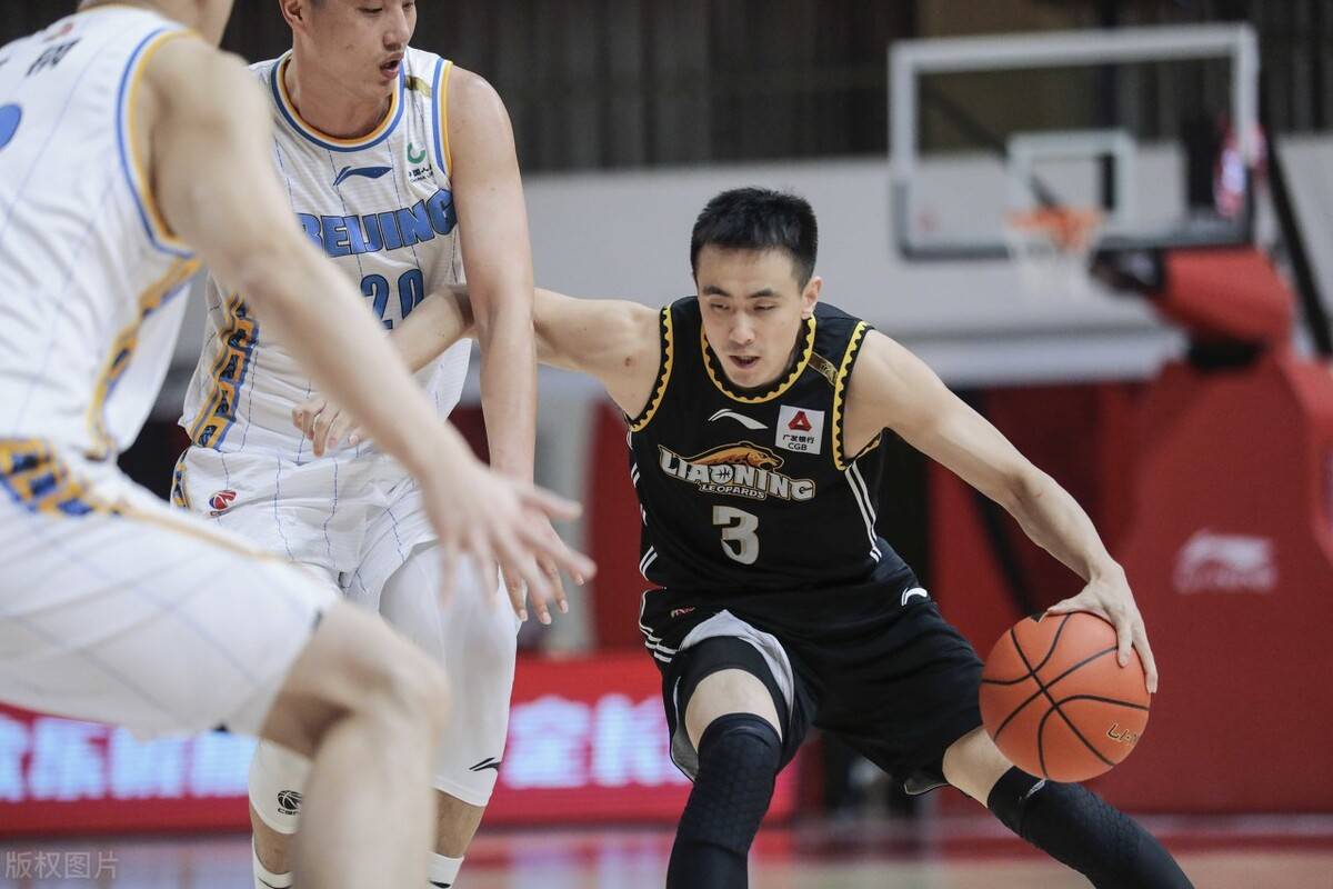 山东队翻盘尼克斯,赵继伟惊艳四座 山东队翻盘尼克斯,赵继伟惊艳四座